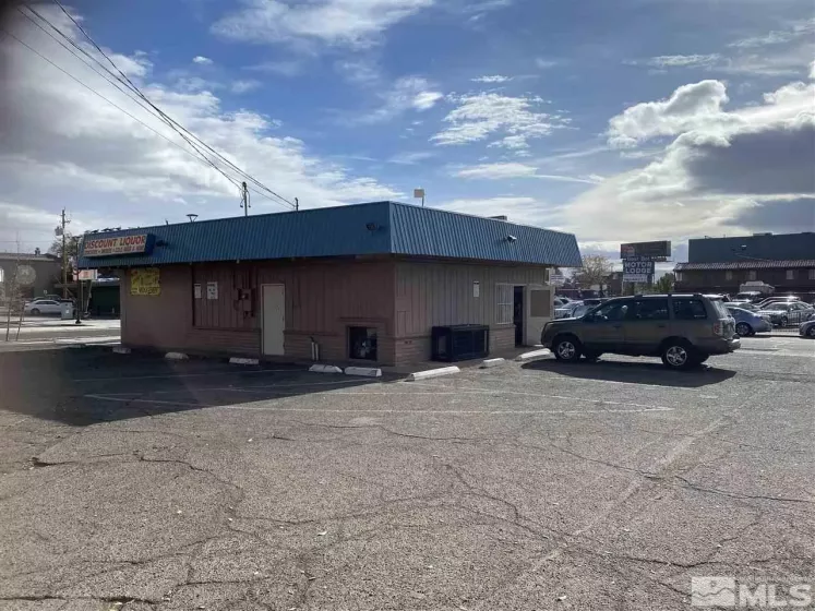 25 La Rue, Reno, Nevada 89509, ,Commercial Sale,Residential,La Rue,240013486