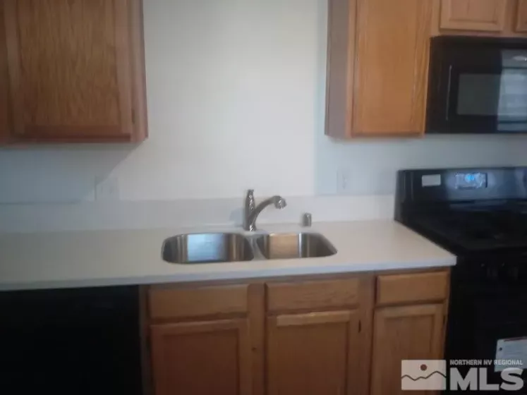 755 C, Hawthorne, Nevada 89415, ,Residential Income,Residential,C,240013835