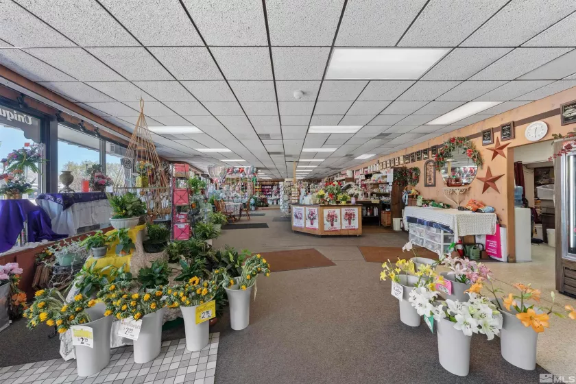 1657 Prater, Sparks, Nevada 89431, ,Commercial Sale,Residential,Prater,250005918