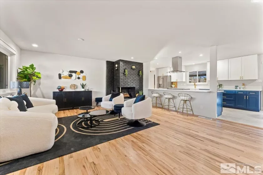 395 Chevy Chase, Reno, Nevada 89509, 3 Bedrooms Bedrooms, ,2 BathroomsBathrooms,Residential,Residential,Chevy Chase,250001092
