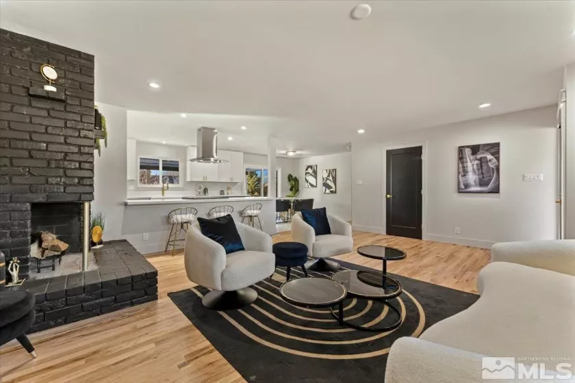 395 Chevy Chase, Reno, Nevada 89509, 3 Bedrooms Bedrooms, ,2 BathroomsBathrooms,Residential,Residential,Chevy Chase,250001092