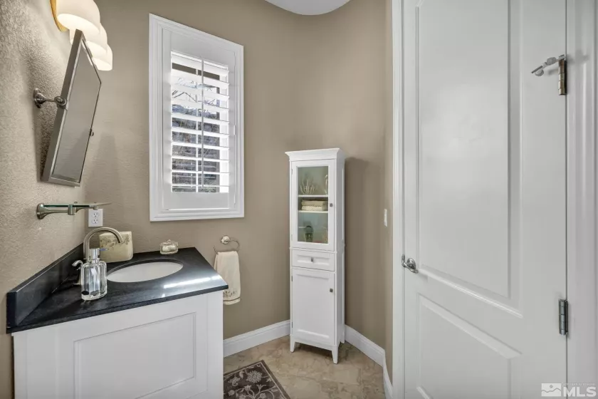 10100 Via Ponte, Reno, Nevada 89511, 4 Bedrooms Bedrooms, ,5 BathroomsBathrooms,Residential,Residential,Via Ponte,250003809