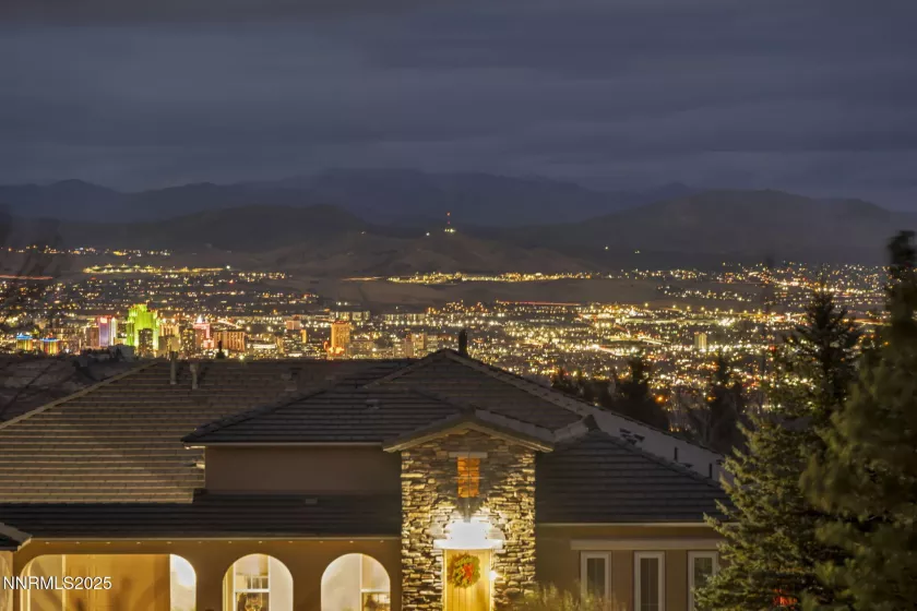 10100 Via Ponte, Reno, Nevada 89511, 4 Bedrooms Bedrooms, ,5 BathroomsBathrooms,Residential,Residential,Via Ponte,250003809