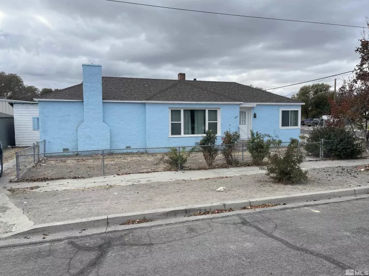 595 Taylor, Lovelock, Nevada 89419, 3 Bedrooms Bedrooms, ,2 BathroomsBathrooms,Residential,Residential,Taylor,250005944