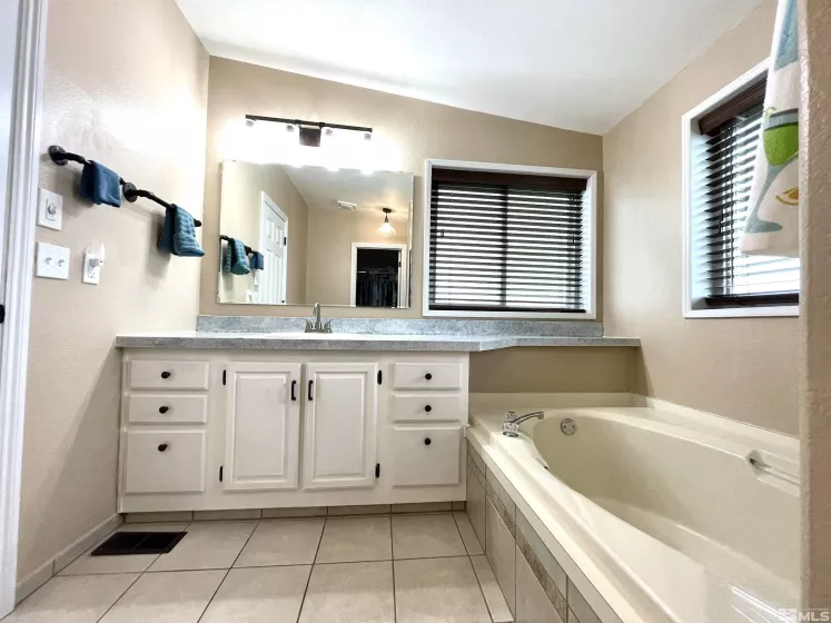3075 Cougar, Winnemucca, Nevada 89445, 3 Bedrooms Bedrooms, ,2 BathroomsBathrooms,Residential,Residential,Cougar,250005947