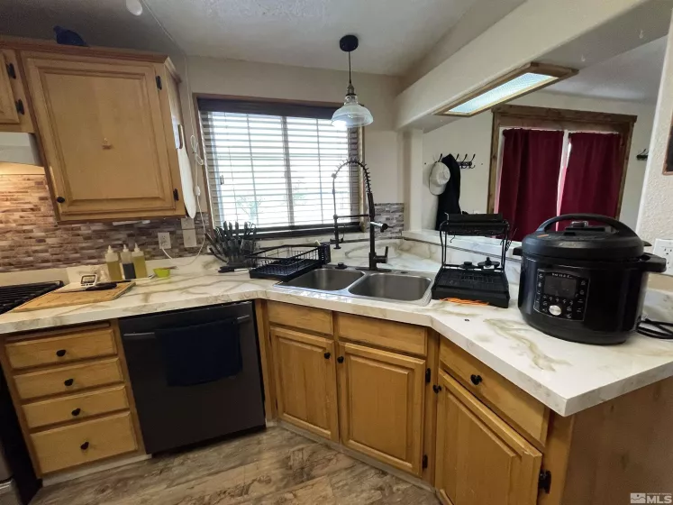 3075 Cougar, Winnemucca, Nevada 89445, 3 Bedrooms Bedrooms, ,2 BathroomsBathrooms,Residential,Residential,Cougar,250005947