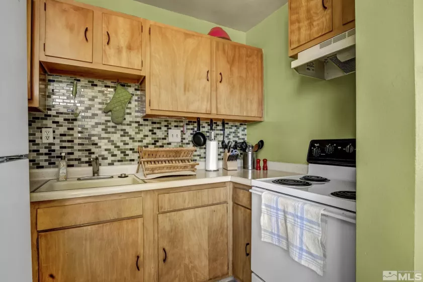 280 Island, Reno, Nevada 89501, 1 Bedroom Bedrooms, ,2 BathroomsBathrooms,Residential,Residential,Island,250005945