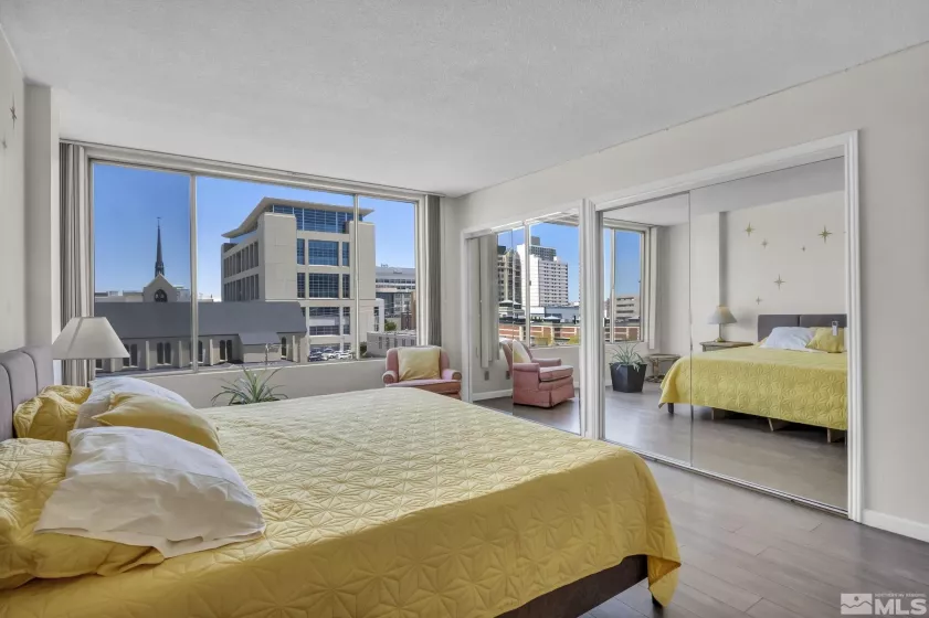 280 Island, Reno, Nevada 89501, 1 Bedroom Bedrooms, ,2 BathroomsBathrooms,Residential,Residential,Island,250005945