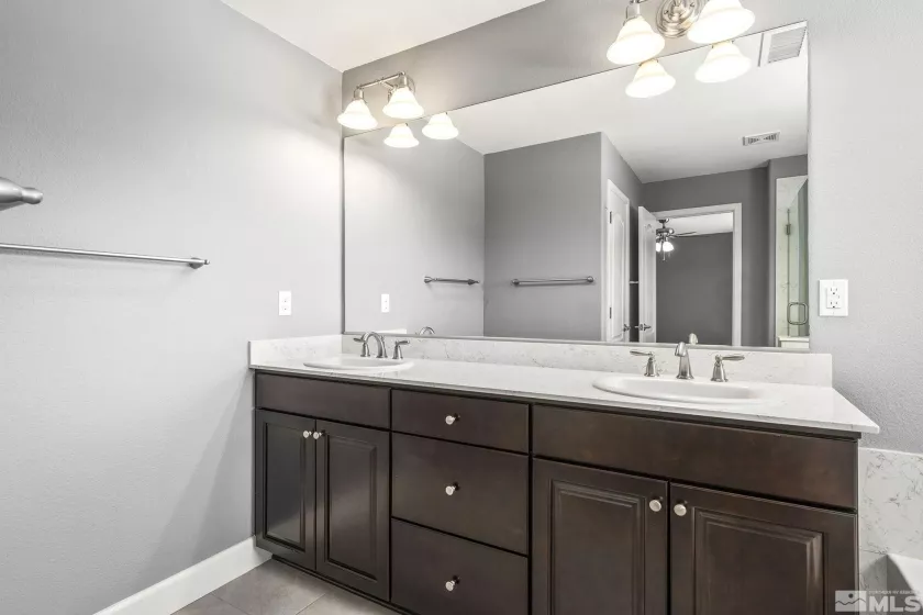 1132 Alder Walk, Sparks, Nevada 89441, 4 Bedrooms Bedrooms, ,3 BathroomsBathrooms,Residential,Residential,Alder Walk,250005946