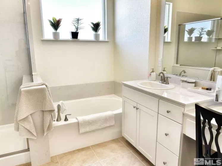 2234 Great Bluffs, Sparks, Nevada 89436, 4 Bedrooms Bedrooms, ,4 BathroomsBathrooms,Residential,Residential,Great Bluffs,250004869