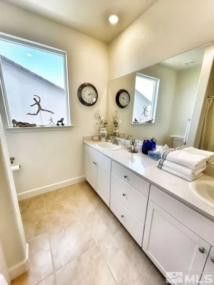 2234 Great Bluffs, Sparks, Nevada 89436, 4 Bedrooms Bedrooms, ,4 BathroomsBathrooms,Residential,Residential,Great Bluffs,250004869