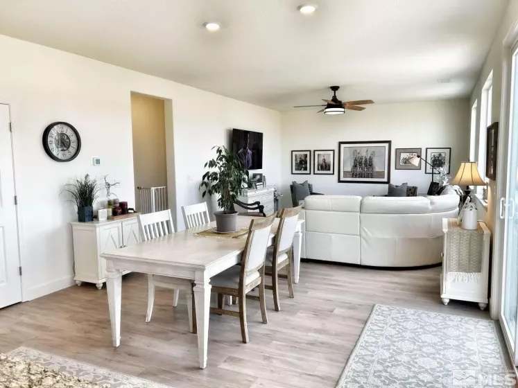 2234 Great Bluffs, Sparks, Nevada 89436, 4 Bedrooms Bedrooms, ,4 BathroomsBathrooms,Residential,Residential,Great Bluffs,250004869