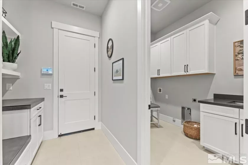 1140 Eastlake, Washoe Valley, Nevada 89704, 3 Bedrooms Bedrooms, ,4 BathroomsBathrooms,Residential,Residential,Eastlake,250005949