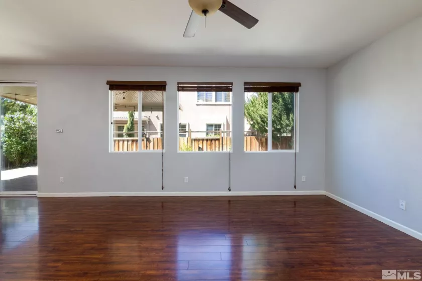 7422 Windswept, Sparks, Nevada 89436, 4 Bedrooms Bedrooms, ,3 BathroomsBathrooms,Residential,Residential,Windswept,250005921