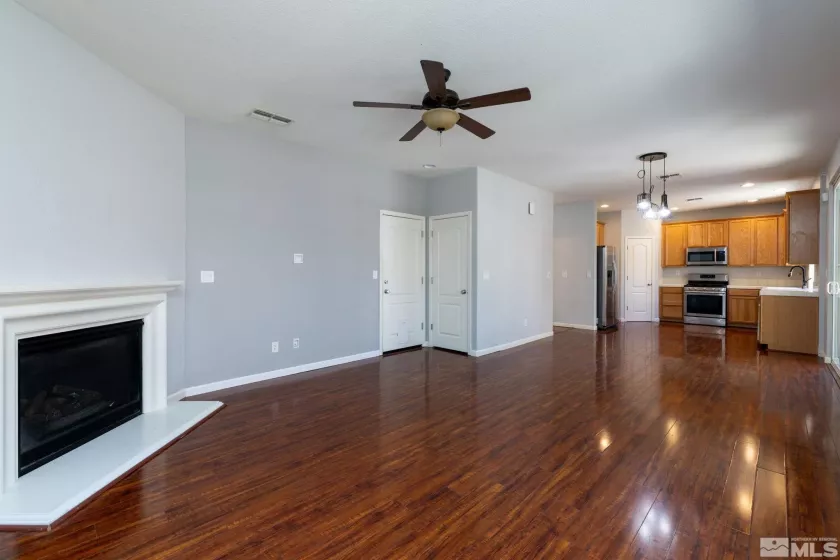 7422 Windswept, Sparks, Nevada 89436, 4 Bedrooms Bedrooms, ,3 BathroomsBathrooms,Residential,Residential,Windswept,250005921