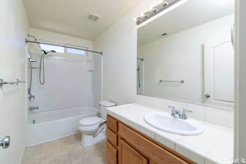 7422 Windswept, Sparks, Nevada 89436, 4 Bedrooms Bedrooms, ,3 BathroomsBathrooms,Residential,Residential,Windswept,250005921