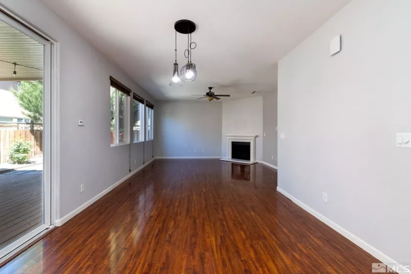 7422 Windswept, Sparks, Nevada 89436, 4 Bedrooms Bedrooms, ,3 BathroomsBathrooms,Residential,Residential,Windswept,250005921
