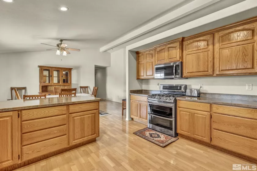 688 Sunrise, Fallon, Nevada 89406, 3 Bedrooms Bedrooms, ,2 BathroomsBathrooms,Residential,Residential,Sunrise,250005950