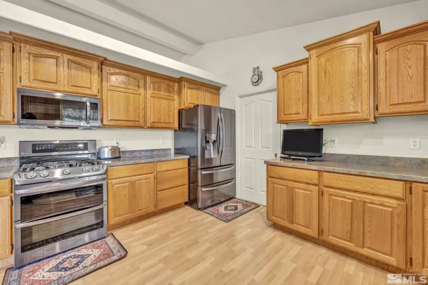 688 Sunrise, Fallon, Nevada 89406, 3 Bedrooms Bedrooms, ,2 BathroomsBathrooms,Residential,Residential,Sunrise,250005950