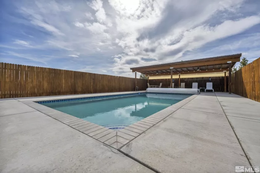 688 Sunrise, Fallon, Nevada 89406, 3 Bedrooms Bedrooms, ,2 BathroomsBathrooms,Residential,Residential,Sunrise,250005950