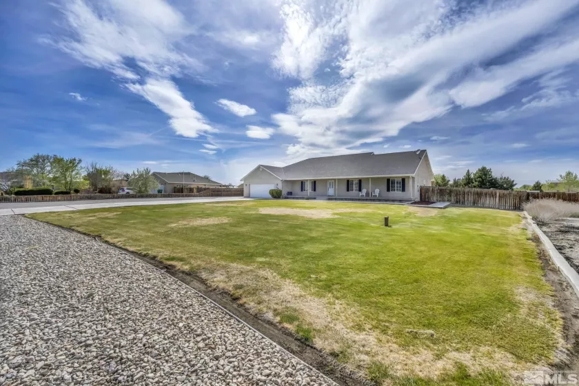 688 Sunrise, Fallon, Nevada 89406, 3 Bedrooms Bedrooms, ,2 BathroomsBathrooms,Residential,Residential,Sunrise,250005950