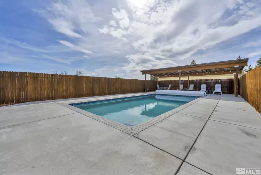 688 Sunrise, Fallon, Nevada 89406, 3 Bedrooms Bedrooms, ,2 BathroomsBathrooms,Residential,Residential,Sunrise,250005950
