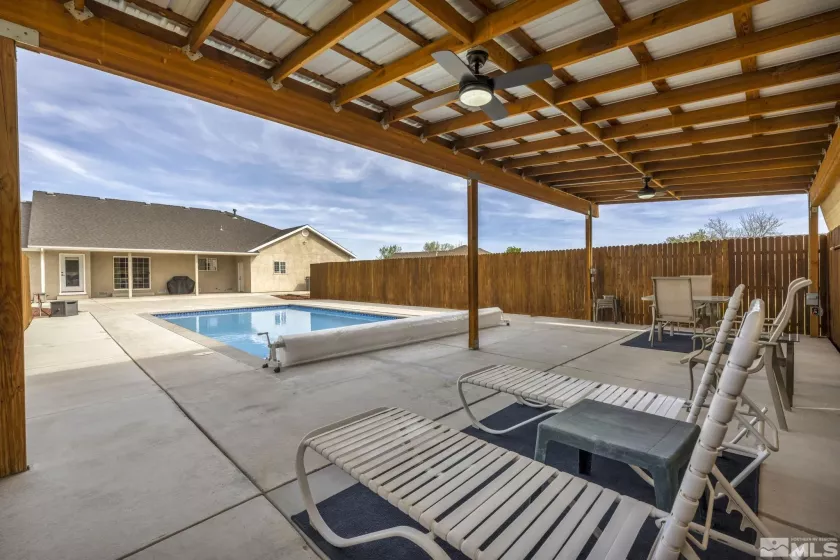 688 Sunrise, Fallon, Nevada 89406, 3 Bedrooms Bedrooms, ,2 BathroomsBathrooms,Residential,Residential,Sunrise,250005950