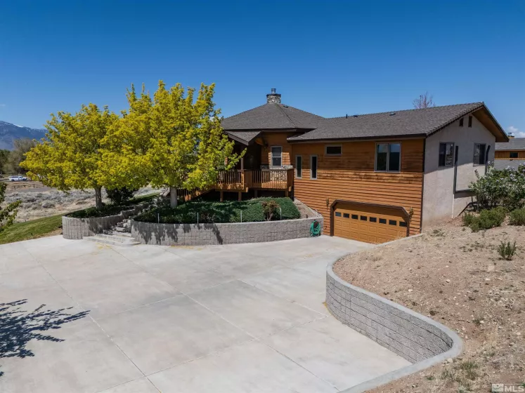 1591 Lombardy, Gardnerville, Nevada 89410, 3 Bedrooms Bedrooms, ,4 BathroomsBathrooms,Residential,Residential,Lombardy,250005951