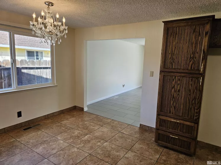 405 Rawhide, Carson City, Nevada 89701, 4 Bedrooms Bedrooms, ,2 BathroomsBathrooms,Residential,Residential,Rawhide,250003430