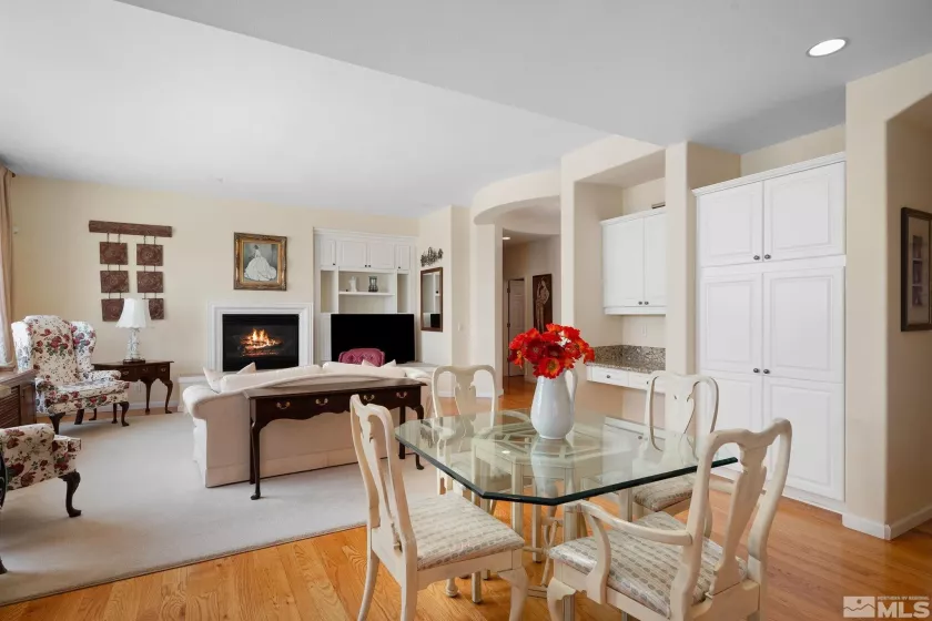 3206 Old Coach, Reno, Nevada 89511, 2 Bedrooms Bedrooms, ,3 BathroomsBathrooms,Residential,Residential,Old Coach,240010293