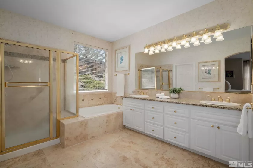 3206 Old Coach, Reno, Nevada 89511, 2 Bedrooms Bedrooms, ,3 BathroomsBathrooms,Residential,Residential,Old Coach,240010293