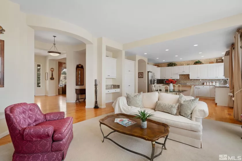 3206 Old Coach, Reno, Nevada 89511, 2 Bedrooms Bedrooms, ,3 BathroomsBathrooms,Residential,Residential,Old Coach,240010293