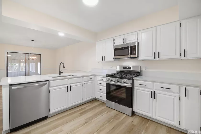 410 Heron, Fallon, Nevada 89406, 3 Bedrooms Bedrooms, ,2 BathroomsBathrooms,Residential,Residential,Heron,250005954