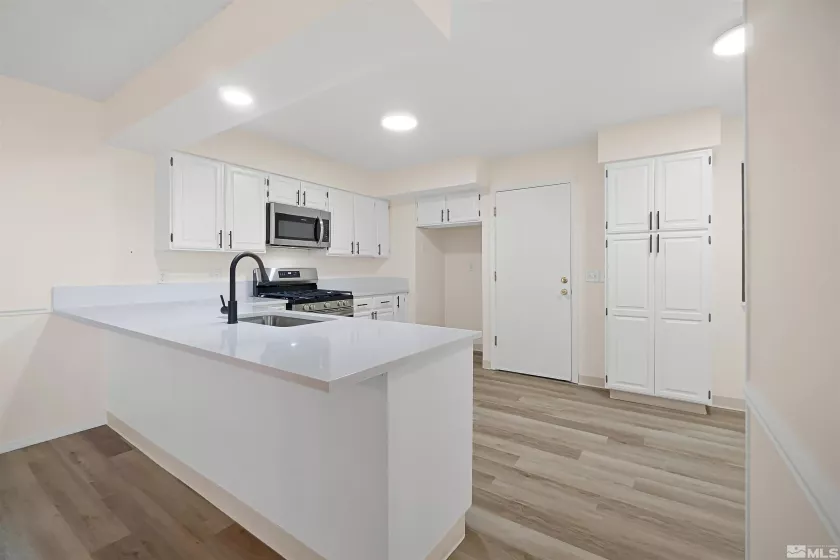 410 Heron, Fallon, Nevada 89406, 3 Bedrooms Bedrooms, ,2 BathroomsBathrooms,Residential,Residential,Heron,250005954