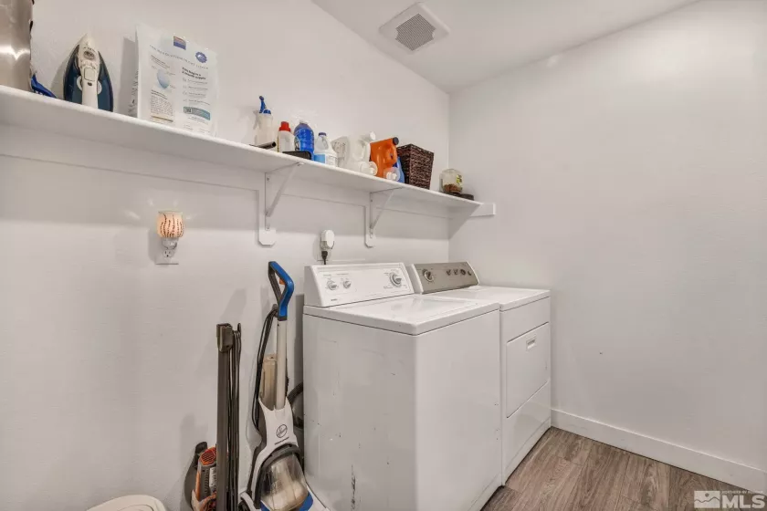 623 Yerington, Reno, Nevada 89506, 3 Bedrooms Bedrooms, ,2 BathroomsBathrooms,Residential,Residential,Yerington,250005955