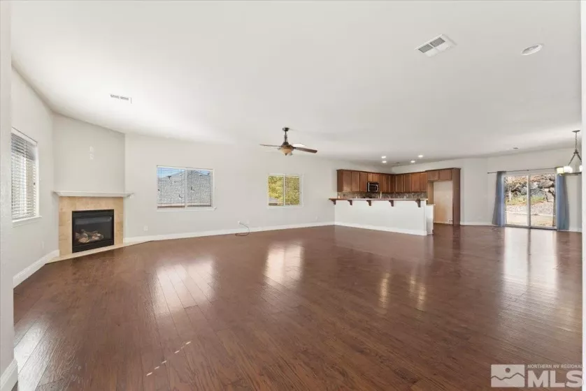 935 Demos, Reno, Nevada 89512, 4 Bedrooms Bedrooms, ,4 BathroomsBathrooms,Residential,Residential,Demos,240012277
