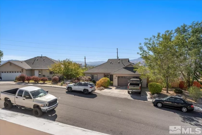 935 Demos, Reno, Nevada 89512, 4 Bedrooms Bedrooms, ,4 BathroomsBathrooms,Residential,Residential,Demos,240012277