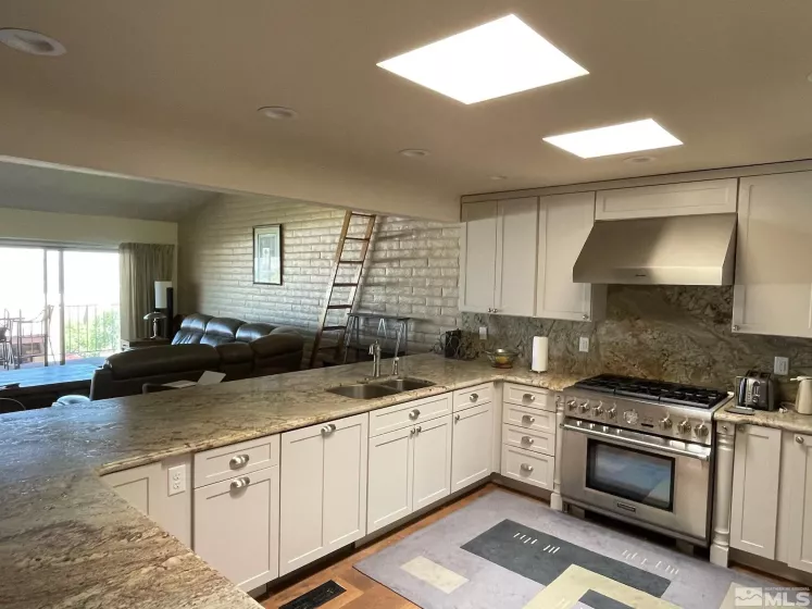3369 Skyline, Reno, Nevada 89509, 2 Bedrooms Bedrooms, ,2 BathroomsBathrooms,Residential,Residential,Skyline,250005961