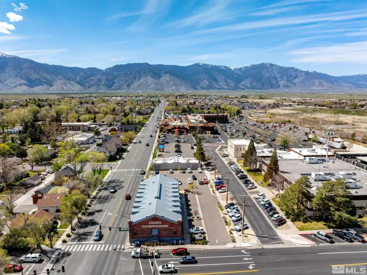 1615 US HWY 395, Minden, Nevada 89423, ,Commercial Sale,Residential,US HWY 395,250005320