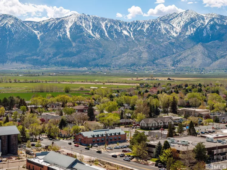 1615 US HWY 395, Minden, Nevada 89423, ,Commercial Sale,Residential,US HWY 395,250005320