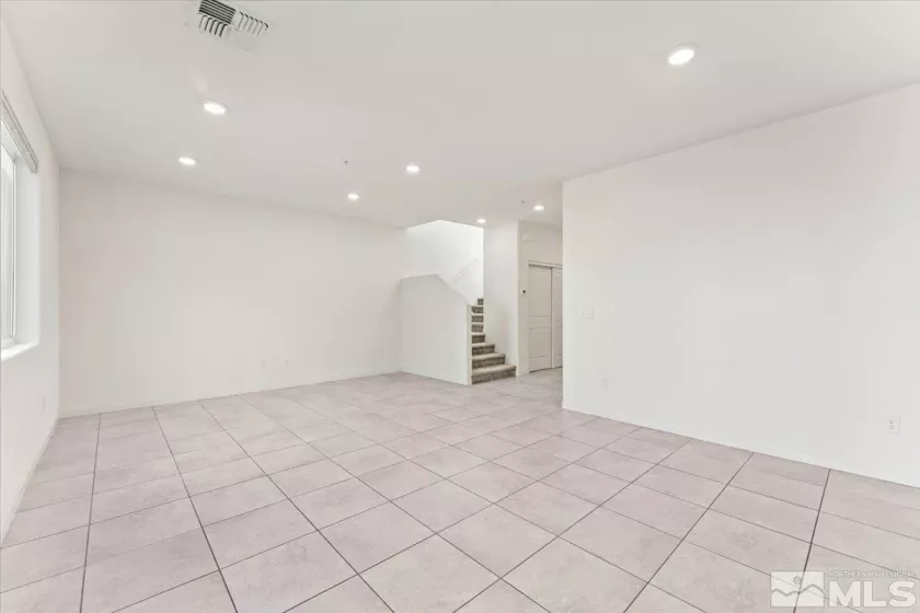 1048 Big Rock, Sun Valley, Nevada 89433, 3 Bedrooms Bedrooms, ,3 BathroomsBathrooms,Residential,Residential,Big Rock,250002278