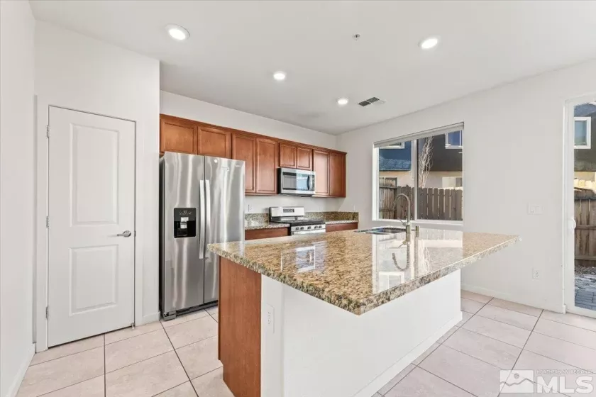 1048 Big Rock, Sun Valley, Nevada 89433, 3 Bedrooms Bedrooms, ,3 BathroomsBathrooms,Residential,Residential,Big Rock,250002278