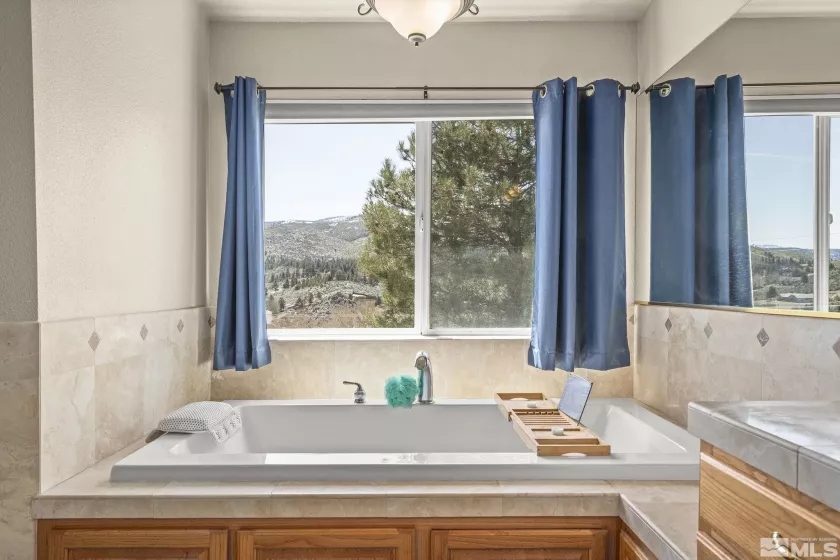 480 Duck Hill, Washoe Valley, Nevada 89704, 3 Bedrooms Bedrooms, ,3 BathroomsBathrooms,Residential,Residential,Duck Hill,250004655