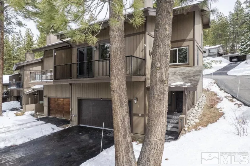 7 Katherine, Stateline, Nevada 89449, 2 Bedrooms Bedrooms, ,2 BathroomsBathrooms,Residential,Residential,Katherine,250003588