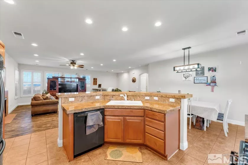 499 Cornerstone, Fallon, Nevada 89406, 4 Bedrooms Bedrooms, ,3 BathroomsBathrooms,Residential,Residential,Cornerstone,250000260