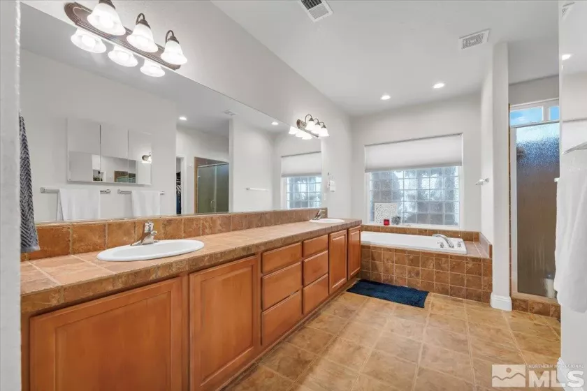 499 Cornerstone, Fallon, Nevada 89406, 4 Bedrooms Bedrooms, ,3 BathroomsBathrooms,Residential,Residential,Cornerstone,250000260