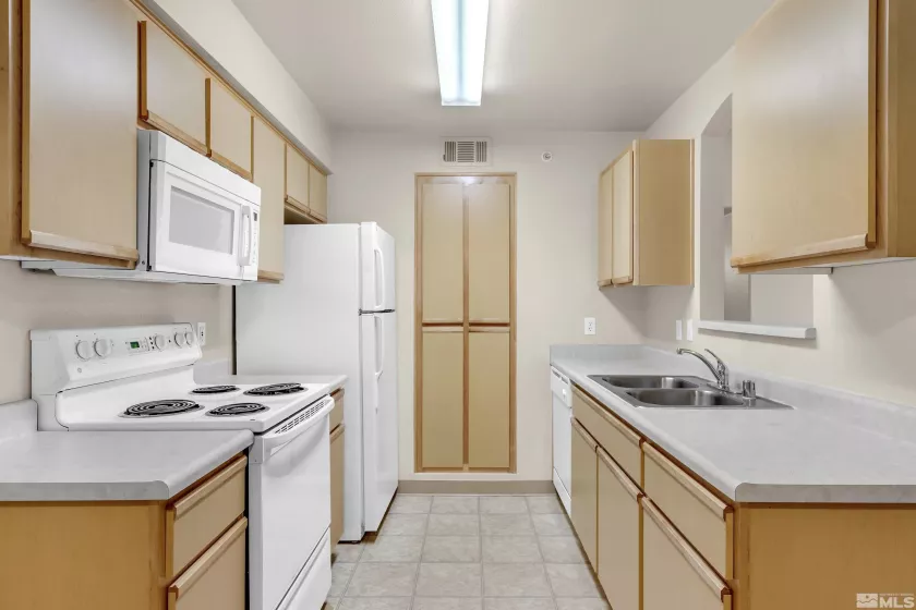 6850 Sharlands, Reno, Nevada 89523, 2 Bedrooms Bedrooms, ,2 BathroomsBathrooms,Residential,Residential,Sharlands,250000069