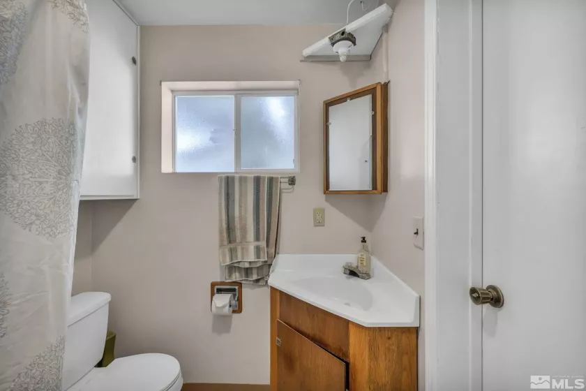27 Locust, Yerington, Nevada 89447, 2 Bedrooms Bedrooms, ,2 BathroomsBathrooms,Residential,Residential,Locust,250003619