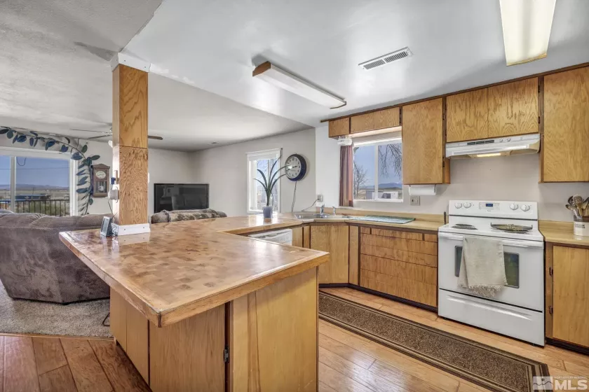 27 Locust, Yerington, Nevada 89447, 2 Bedrooms Bedrooms, ,2 BathroomsBathrooms,Residential,Residential,Locust,250003619