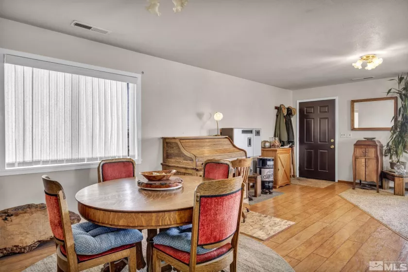 27 Locust, Yerington, Nevada 89447, 2 Bedrooms Bedrooms, ,2 BathroomsBathrooms,Residential,Residential,Locust,250003619
